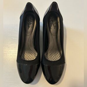 Life Stride Soft System Heal Wedges, size 7